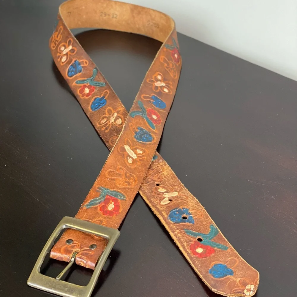 Vintage Leather BOHO hippie embossed mushroom & butterfly Belt Unisex Size 29-32